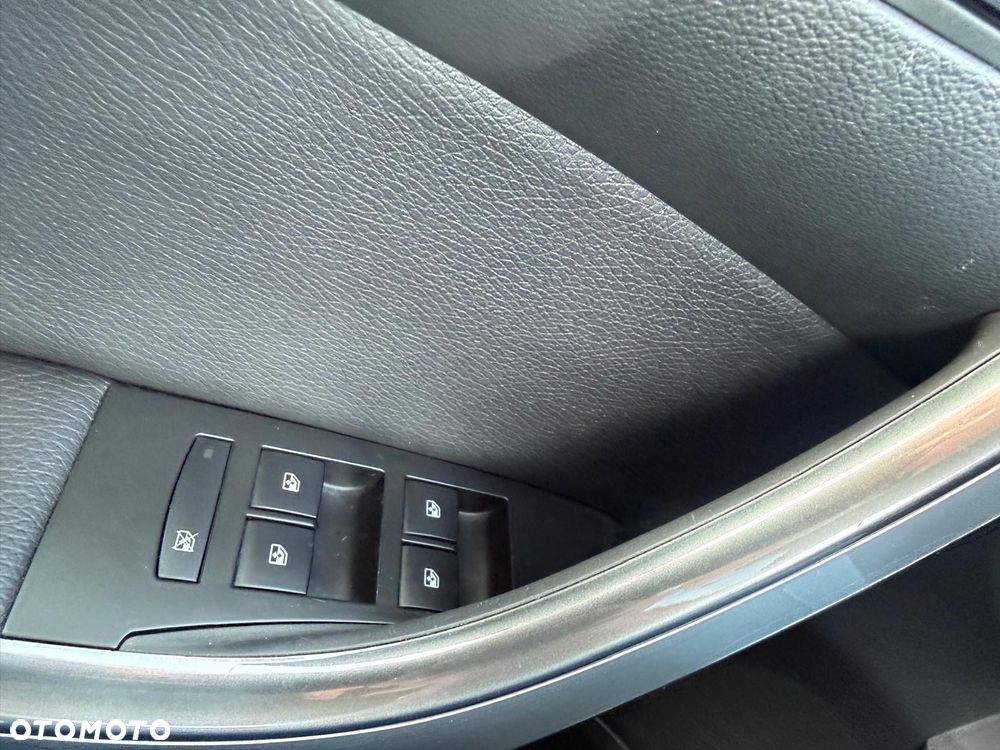Opel Astra 1.4 Turbo Cosmo - 10