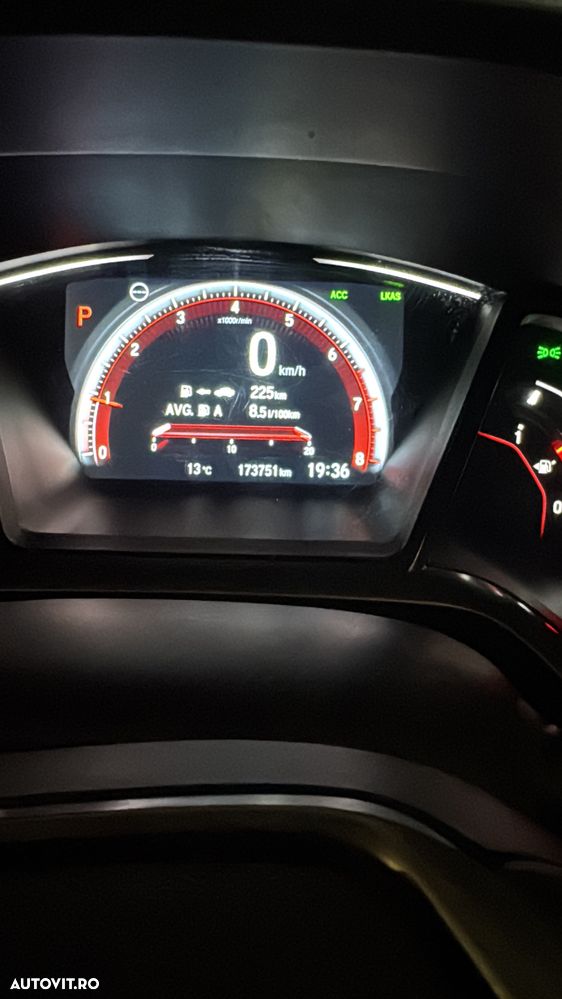 Honda Civic 1.5 VTEC Turbo CVT Sport Plus - 28