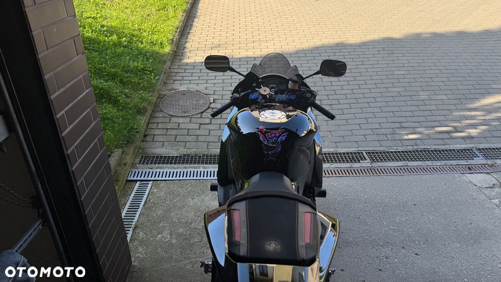 Honda CBR - 17