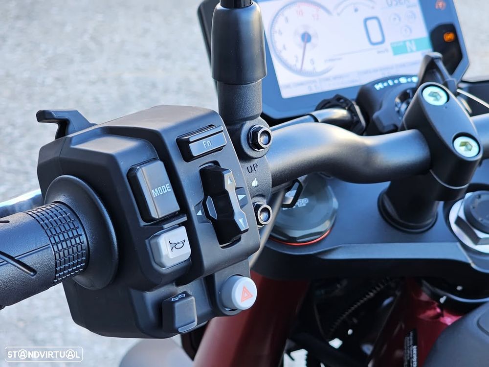 Honda Hornet 750 - 4