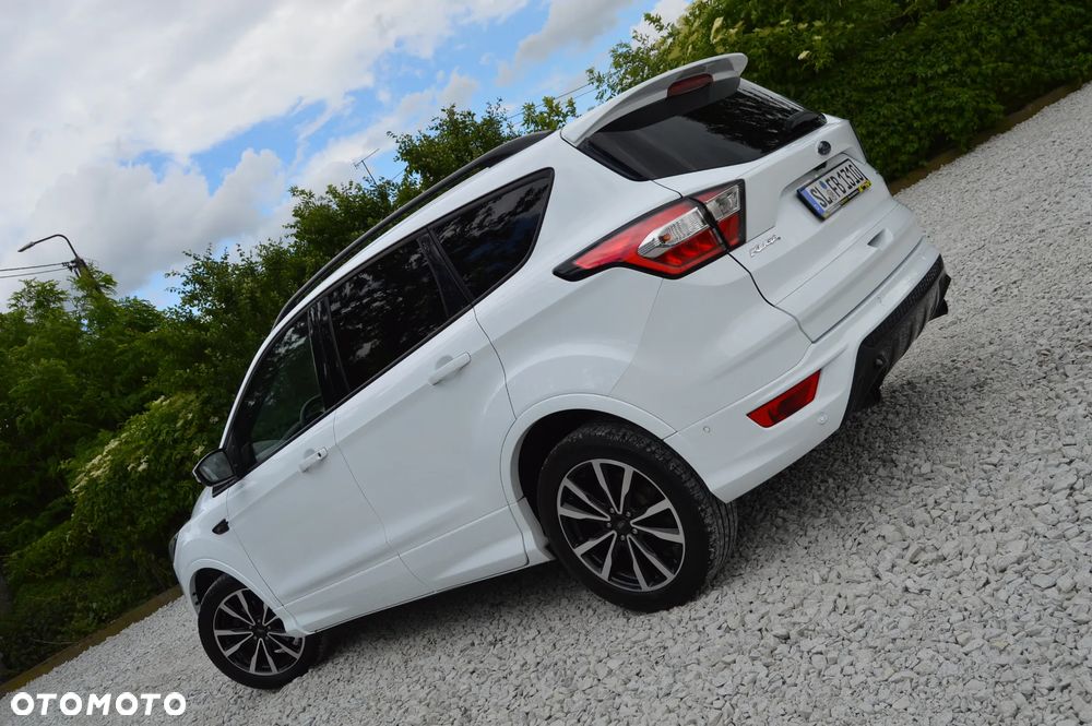 Ford Kuga 1.5 EcoBoost 2x4 ST-Line - 22