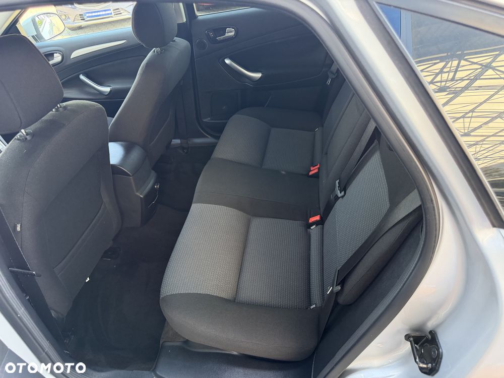 Ford Mondeo - 6