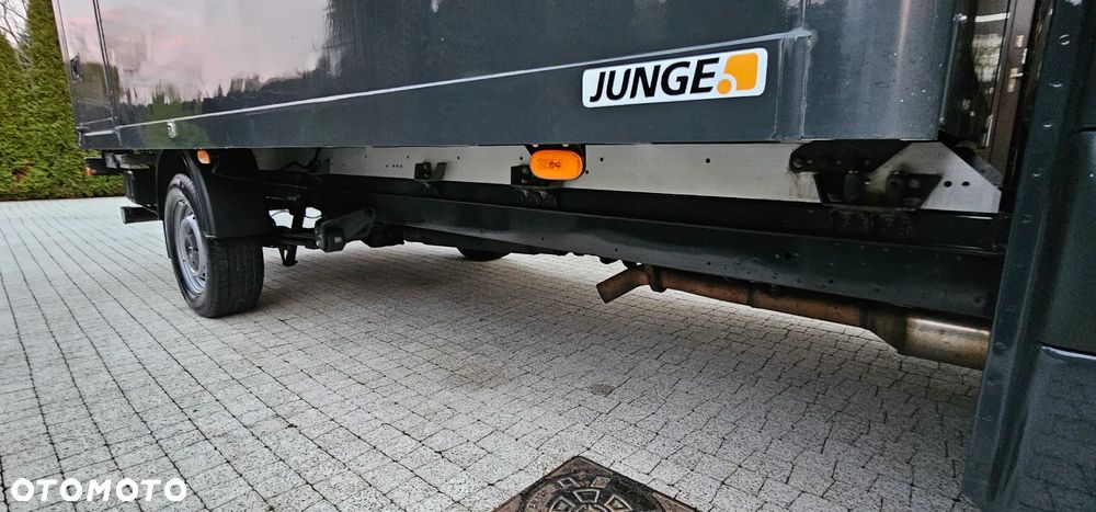 Mercedes-Benz Sprinter - 17