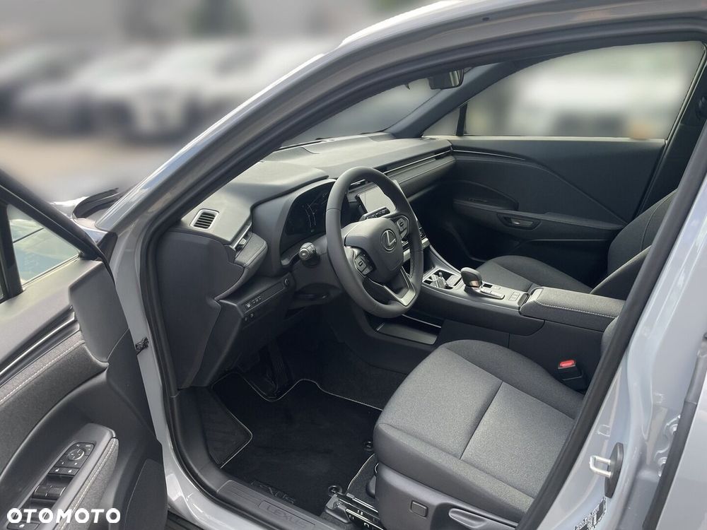 Lexus LBX 1.5 Hybrid - 13