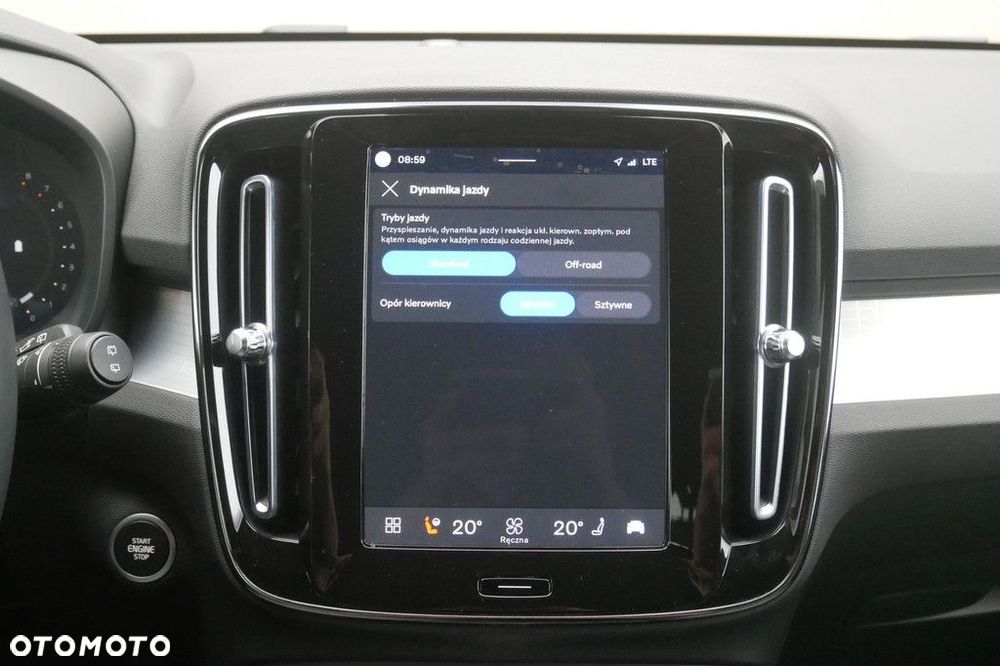 Volvo XC 40 - 24