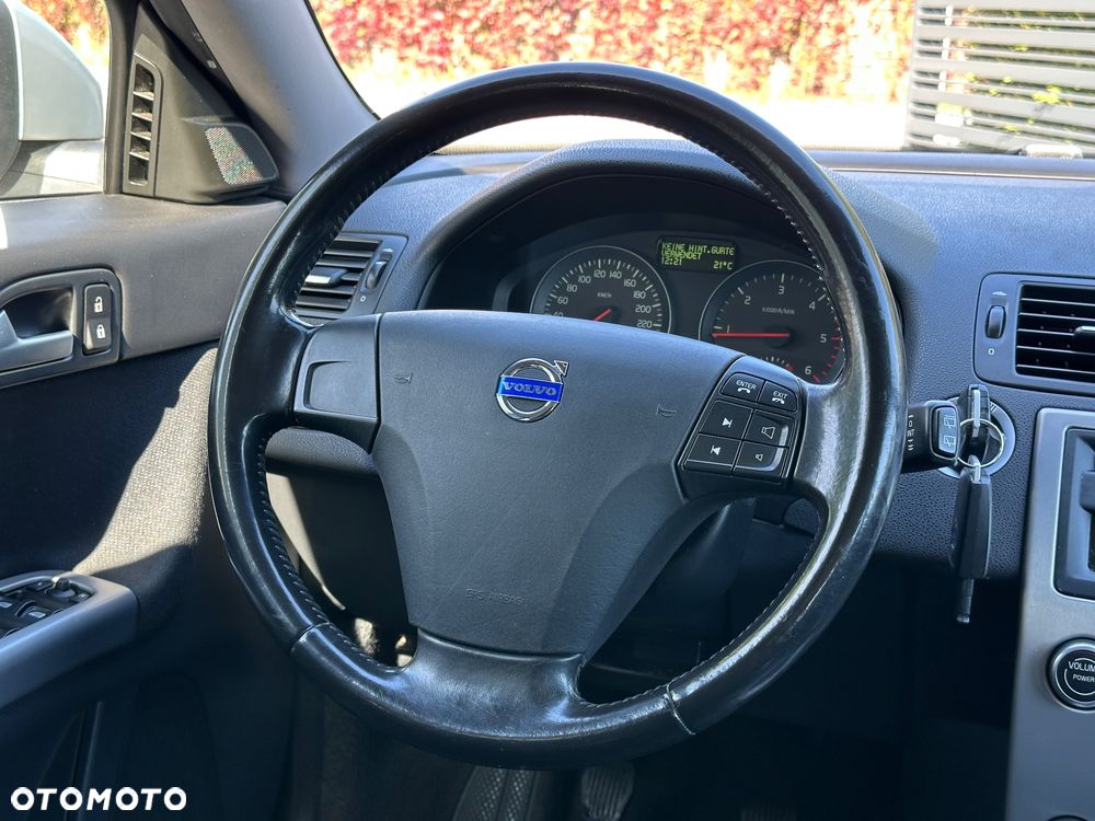 Volvo V50 1.6D DPF DRIVe Momentum - 17