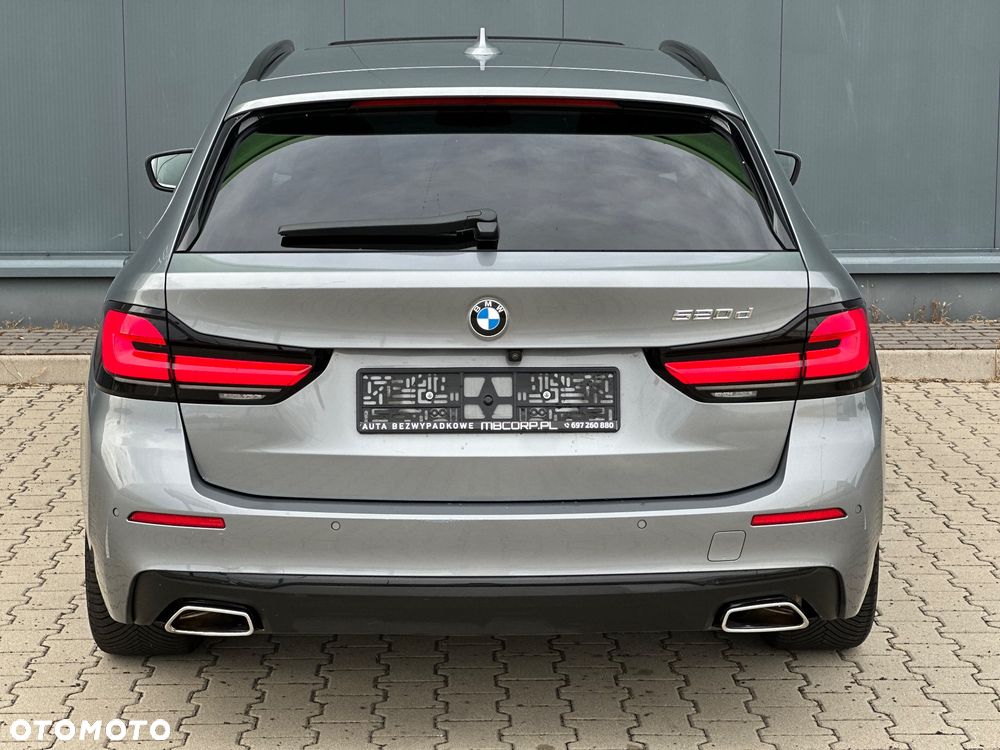 BMW Seria 5 520d MHEV Sport Line sport - 32