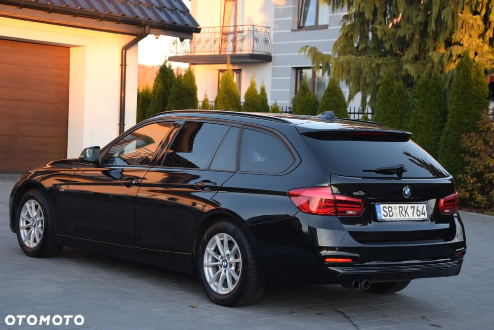 BMW Seria 3 320i Touring Sport Line - 6