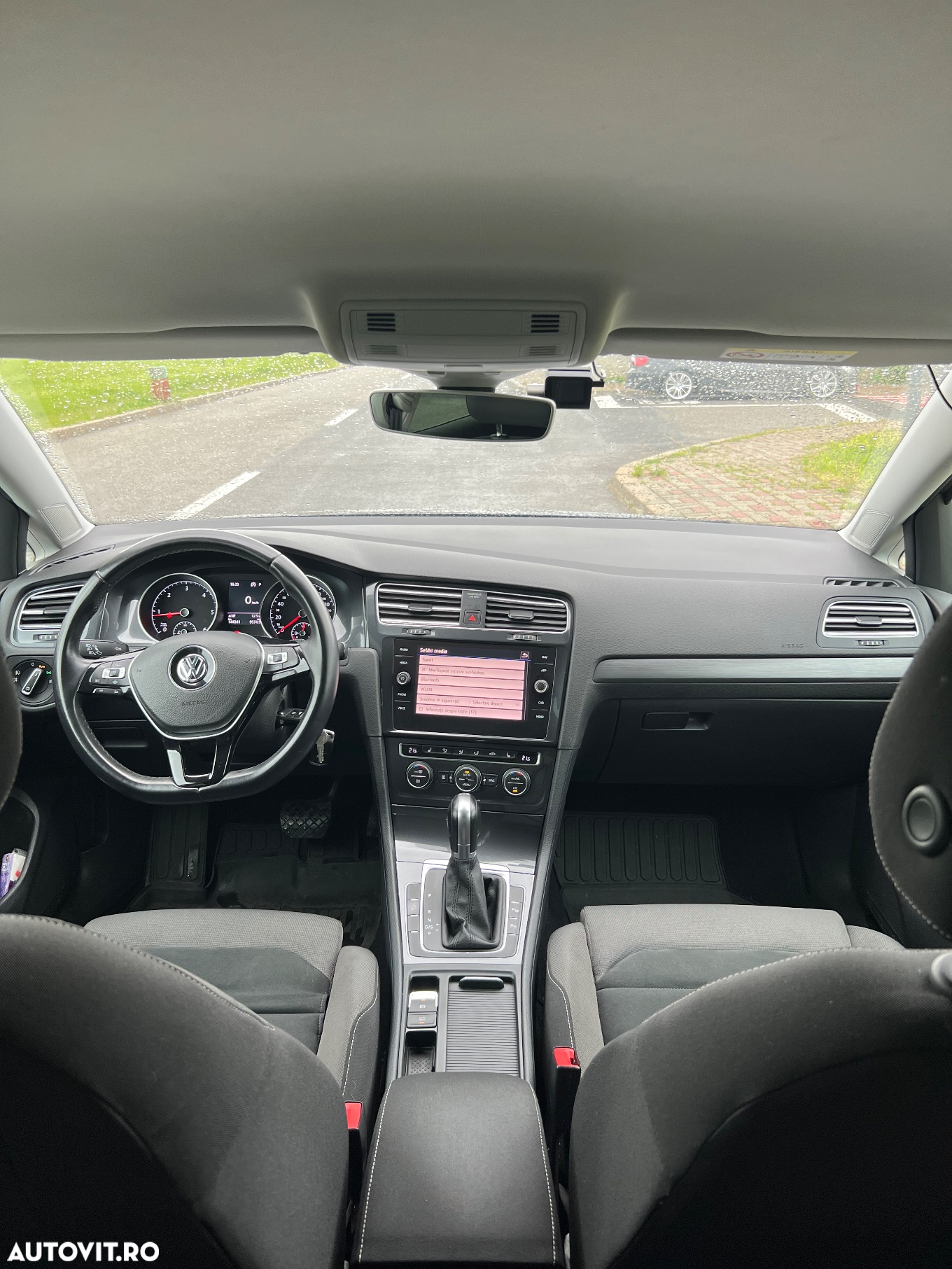 Volkswagen Golf 1.6 TDI DSG Comfortline - 7