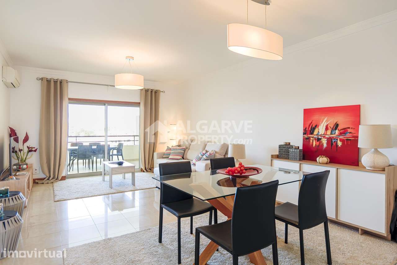 Fantástico e espaçoso apartamento T2 perto da Marina e Golfe em Vilamo - Grande imagem: 2/25