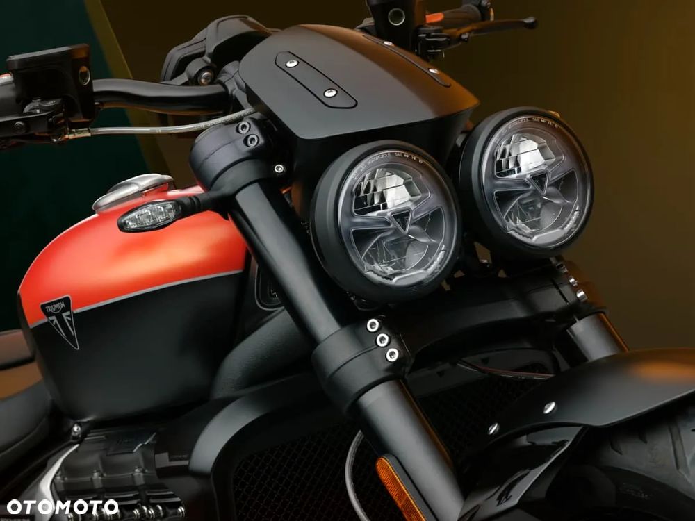 Triumph Rocket - 7