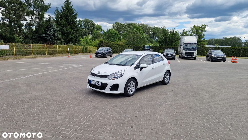 Kia Rio 1.2 Attract - 1