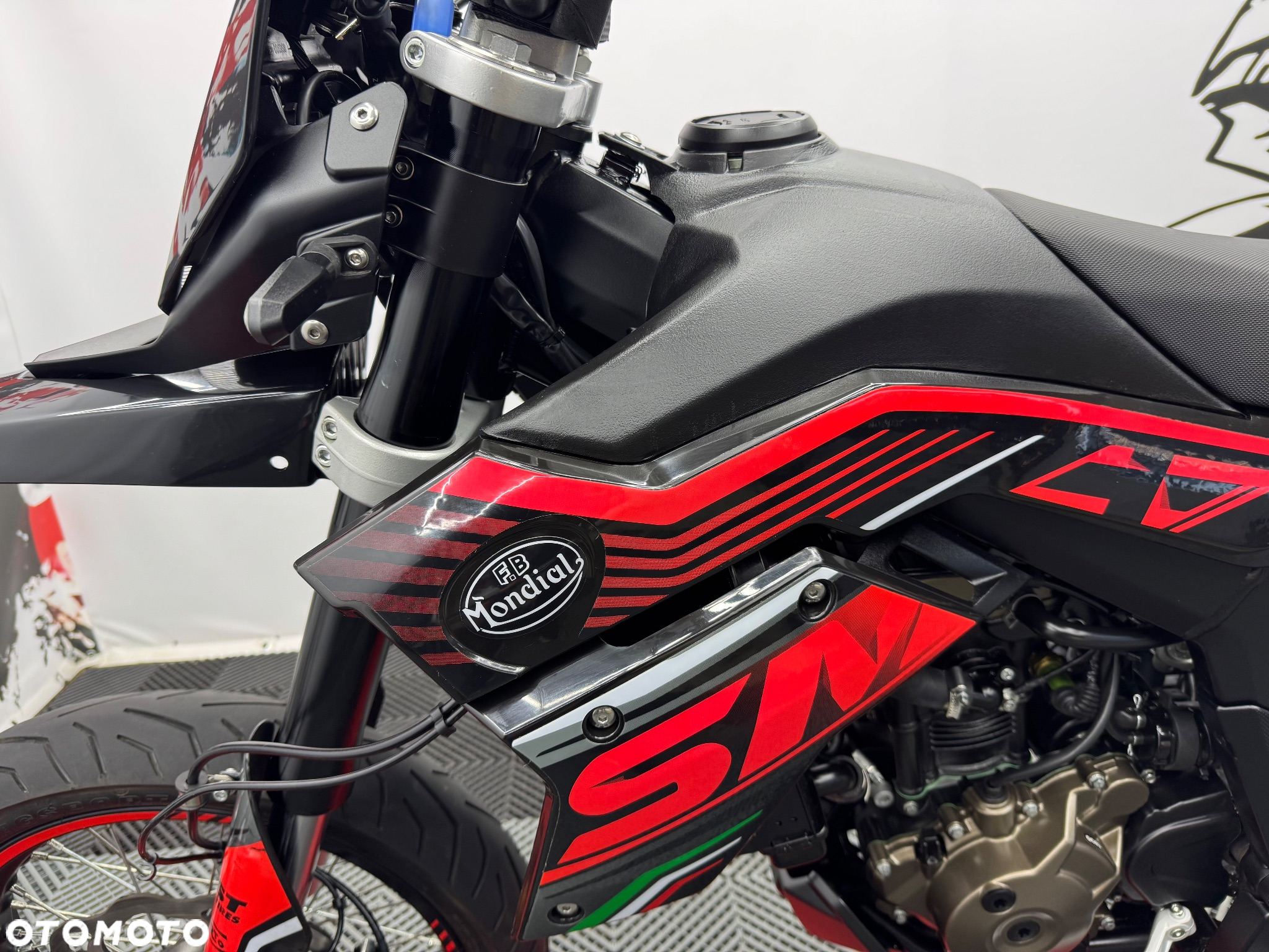 Mondial SMX - 17