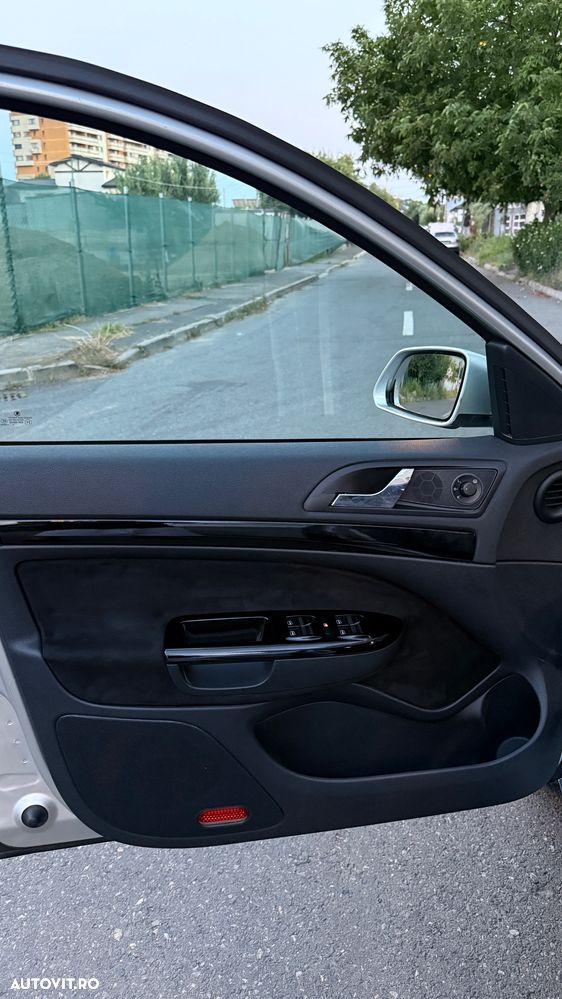 Skoda Octavia 1.6 MPI Ambiente - 25