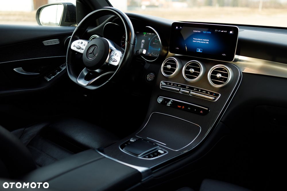Mercedes-Benz GLC 300 de 4Matic 9G-TRONIC AMG Line Plus - 12
