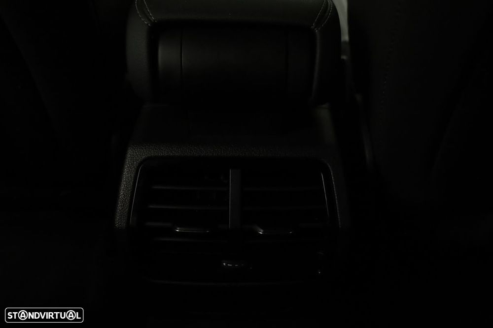 Audi Q3 Sportback 45 TFSIe S line S tronic - 24
