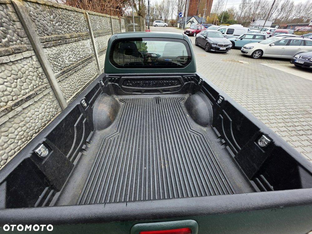 Mitsubishi L200 Pick Up 4x4 Intense Club Cab - 10