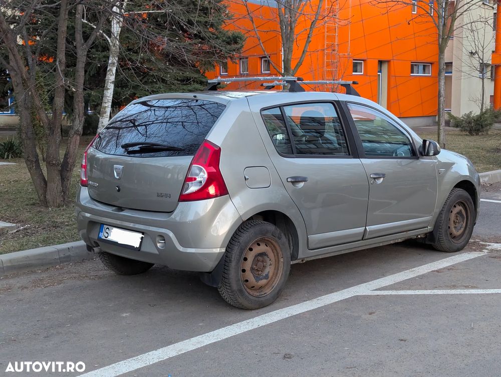 Dacia Sandero 1.6 MPI Laureate - 3