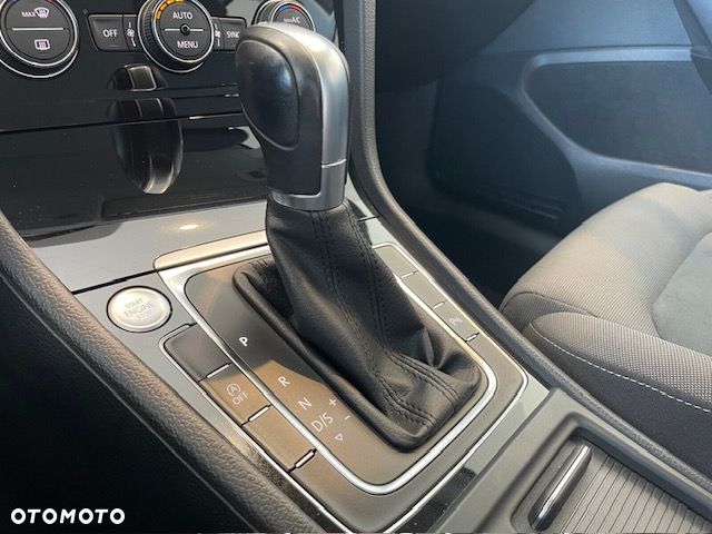 Volkswagen Golf 1.4 TSI BMT Highline DSG - 10