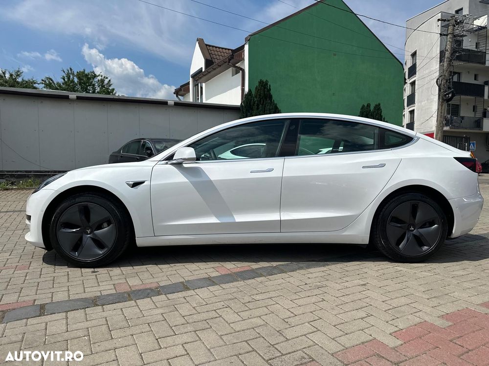 Tesla Model 3 Standard Reichweite Plus Hinterradantrieb - 14