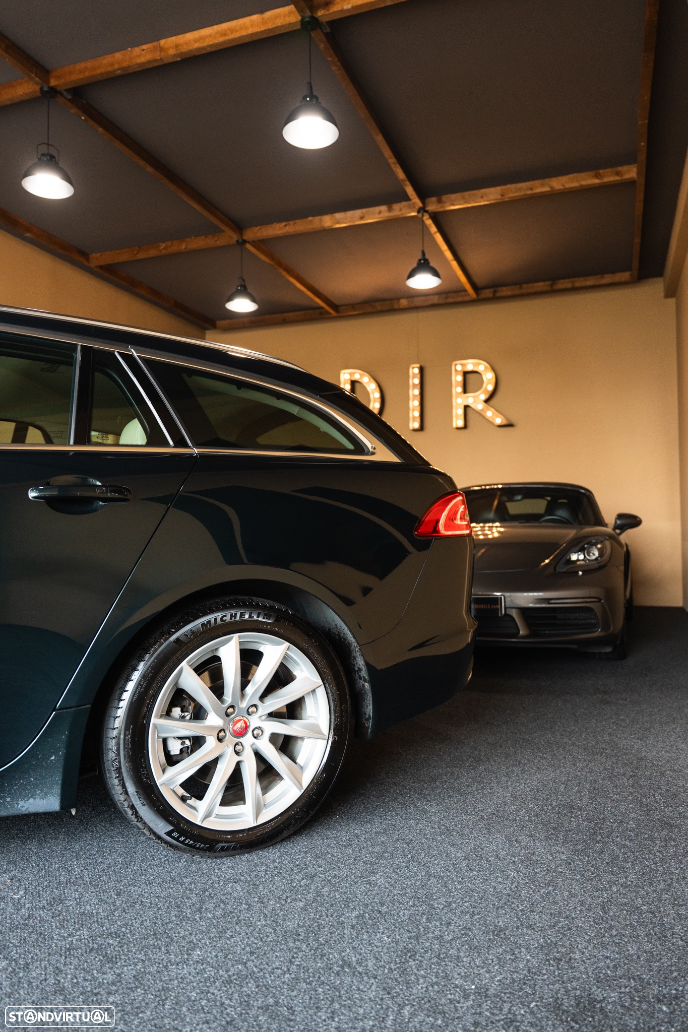 Jaguar XF Sportbrake 3.0 D V6 Premium Luxury - 21