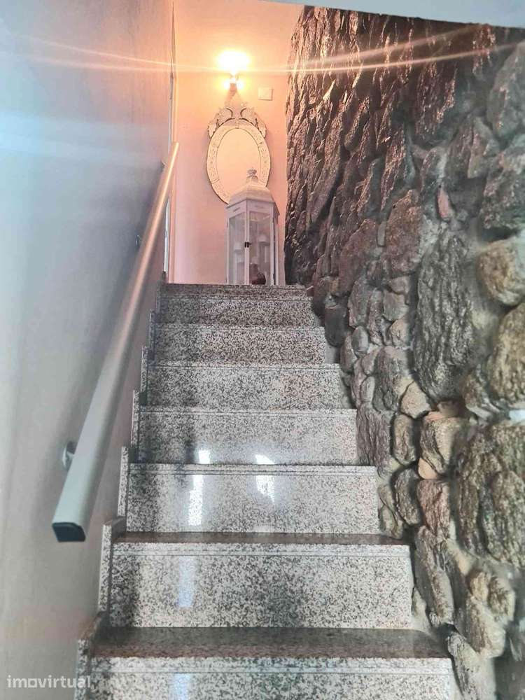 Prédio centro da cidade Braga. - Grande imagem: 5/19