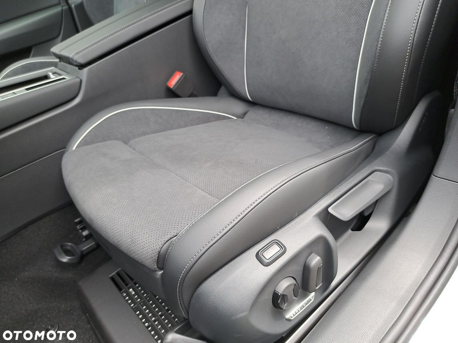 Volkswagen Passat - 12