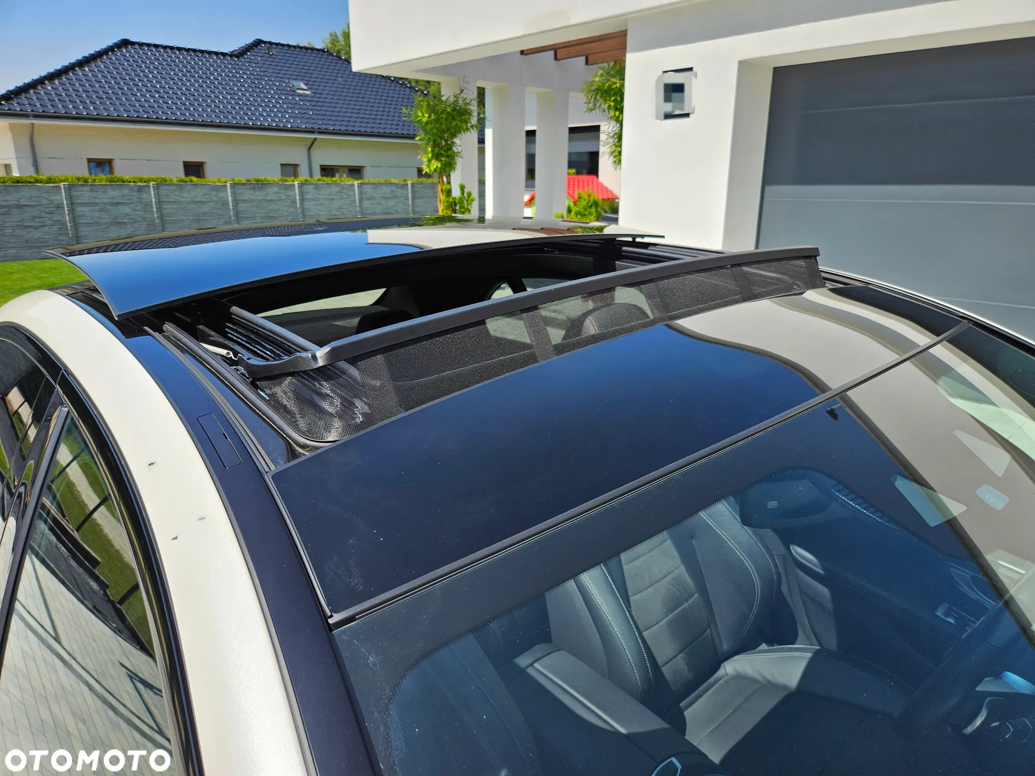 Mercedes-Benz Klasa E 220 d 4-Matic 9G-TRONIC - 13