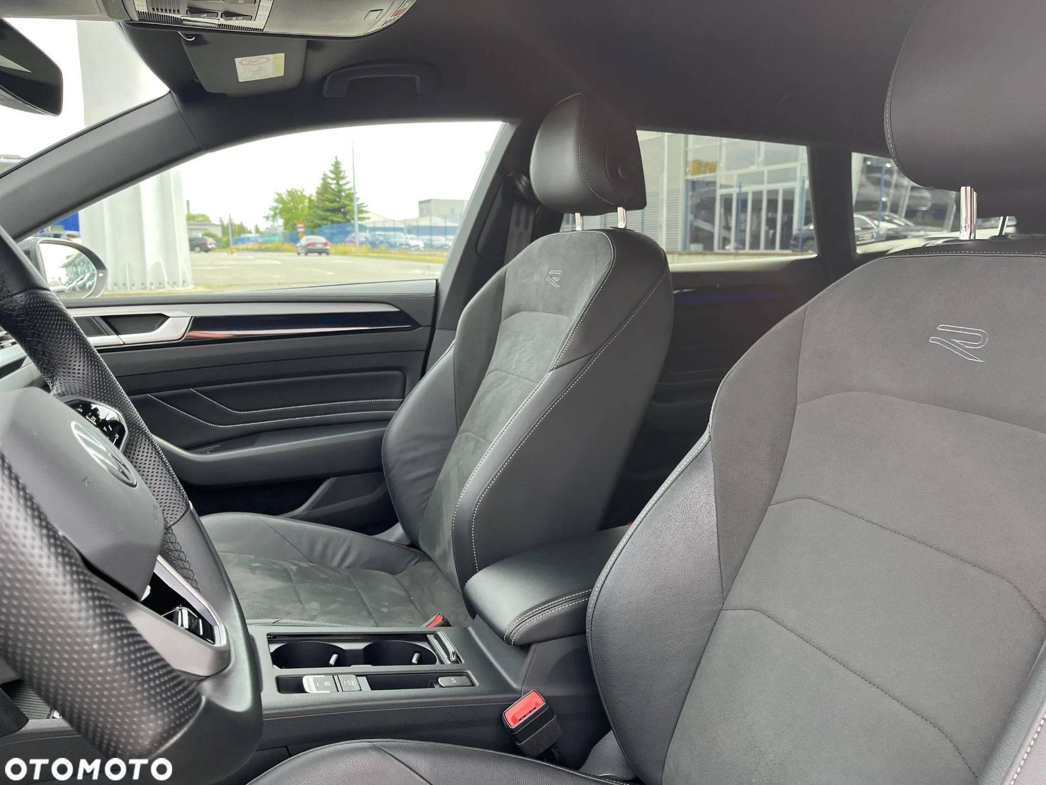 Volkswagen Arteon 2.0 TDI R-Line DSG - 11