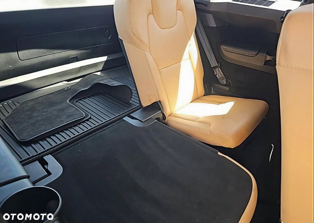 Volvo XC 90 - 15