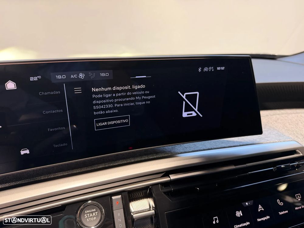 Peugeot 3008 1.2 Hybrid Allure Pack e-DCS6 - 26