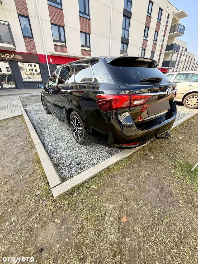 Toyota Avensis 2.0 D-4D Prestige - 7