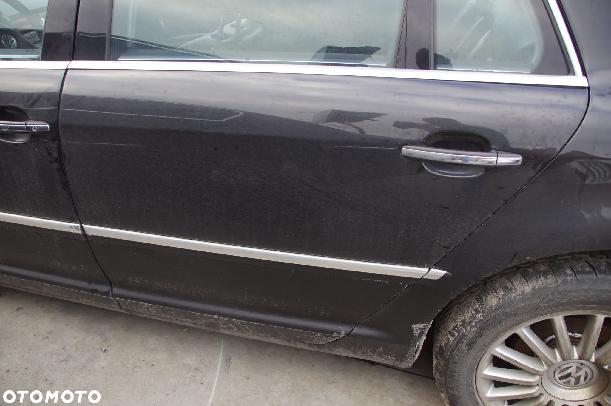 Auto na części 692106889 Volkswagen Phaeton 3.2 V6 AYT lakier lr9v rocznik 2003 skrzynia gde drzwi maska lampa zderzak silnik felga skrzynia amortyzator poduszka alternator rozrusznik pompa - 15