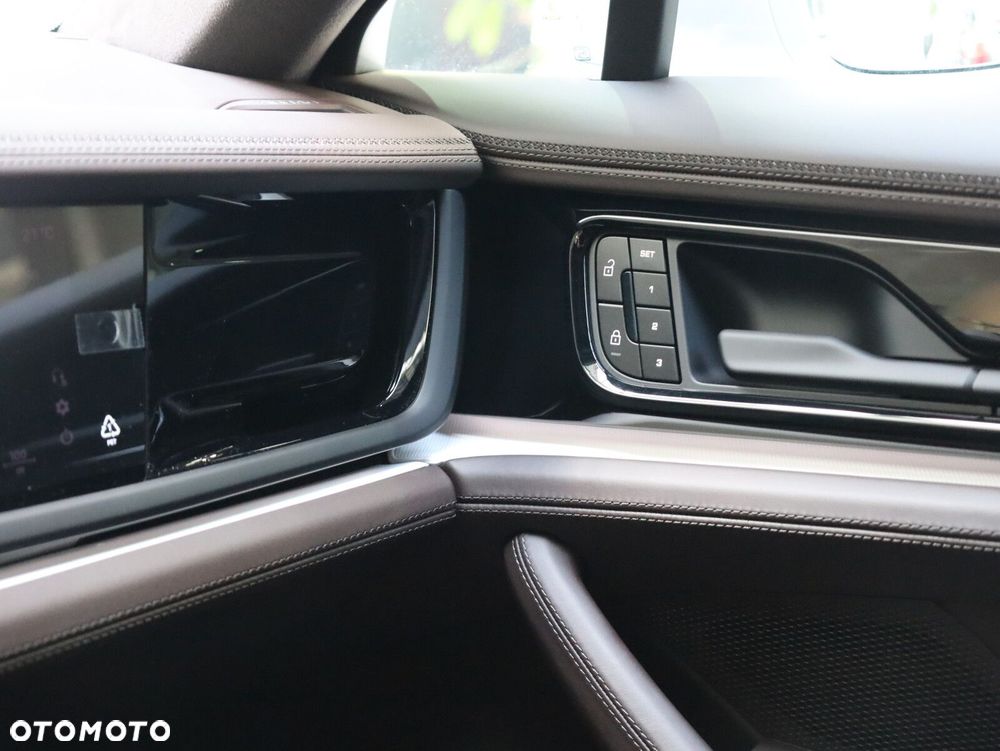 Porsche Panamera - 29