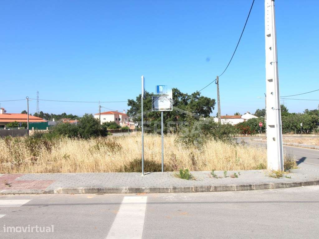 TERRENO URBANO P/ CONSTRUÇÃO DE MORADIA ISOLADA - QUINTA DA MARQUES... - Grande imagem: 2/5