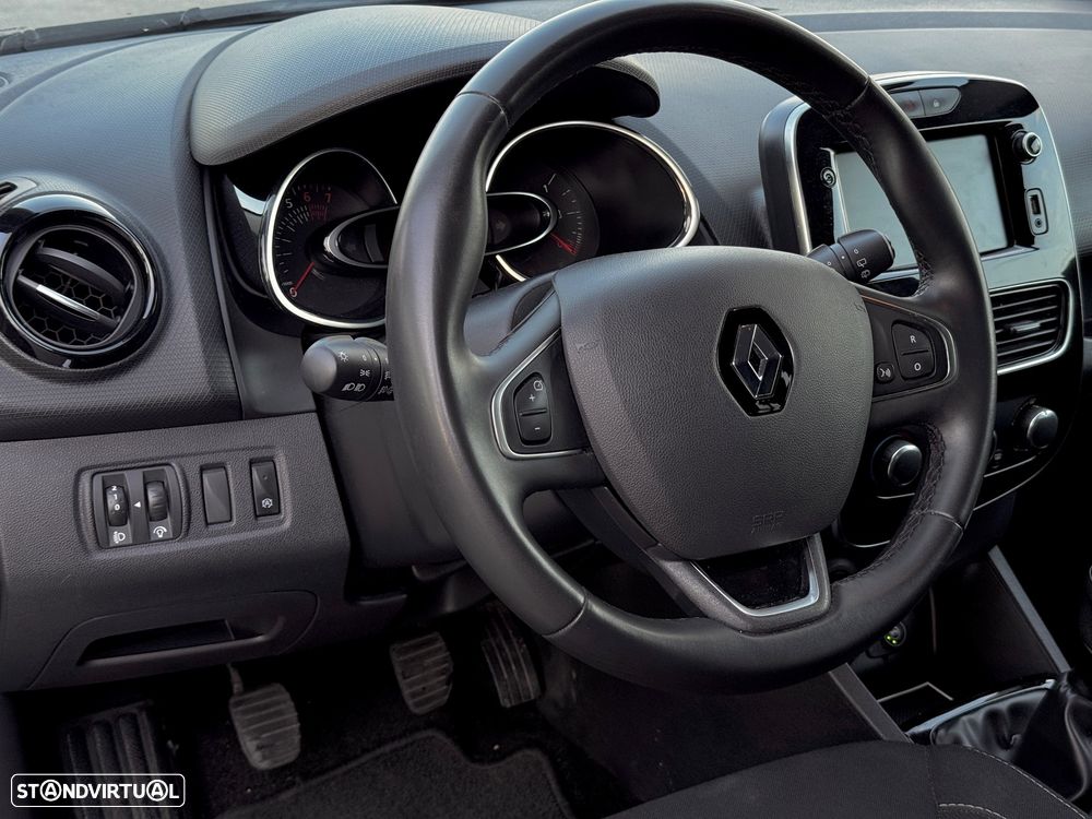 Renault Clio Sport Tourer - 16