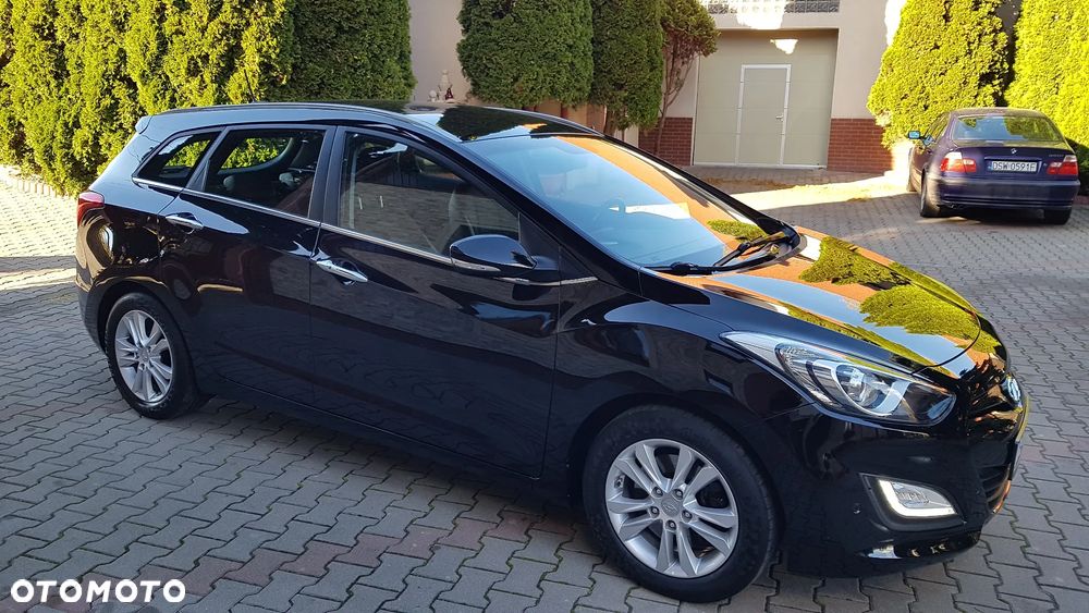 Hyundai i30 1.6 CRDi Premium - 3