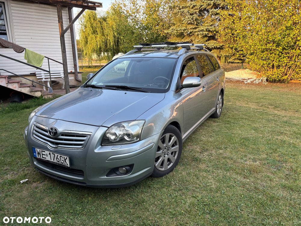 Toyota Avensis 1.8 VVT-i Sol Premium - 18