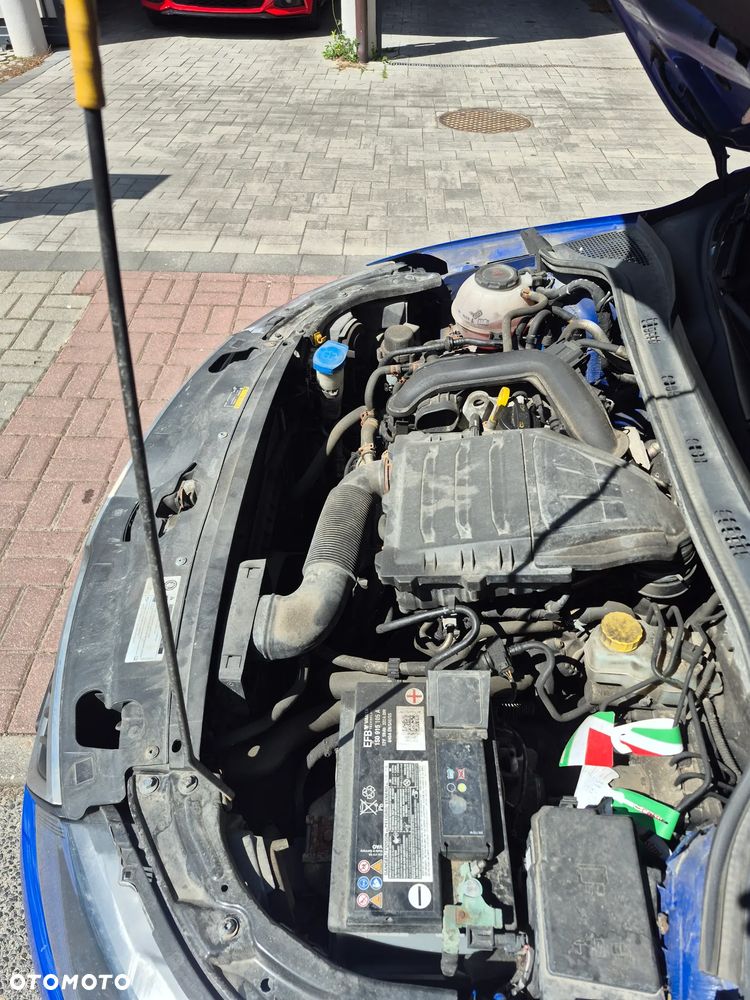 Skoda RAPID 1.0 TSI Ambition - 17