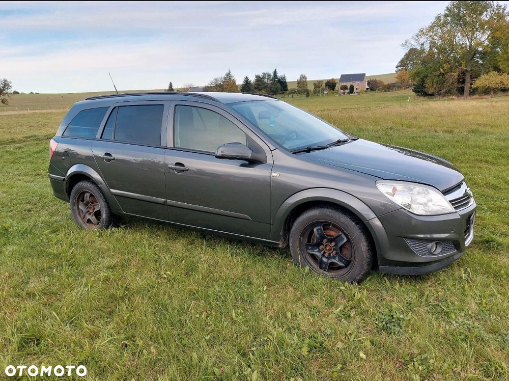 Opel Astra 1.9 CDTI DPF - 1