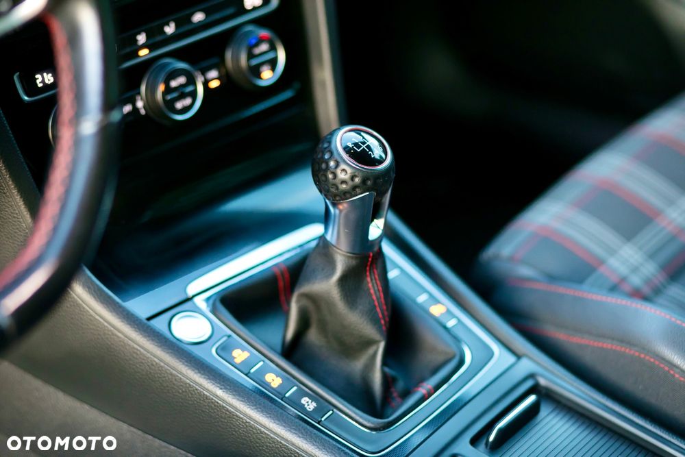 Volkswagen Golf 2.0 TSI BMT GTI Performance - 21