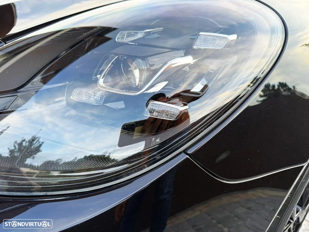 Porsche Panamera Sport Turismo 4 E-Hybrid Platinum Edition - 10