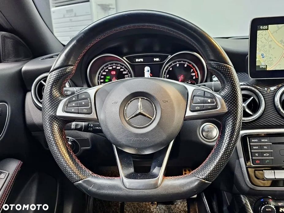 Mercedes-Benz CLA - 8