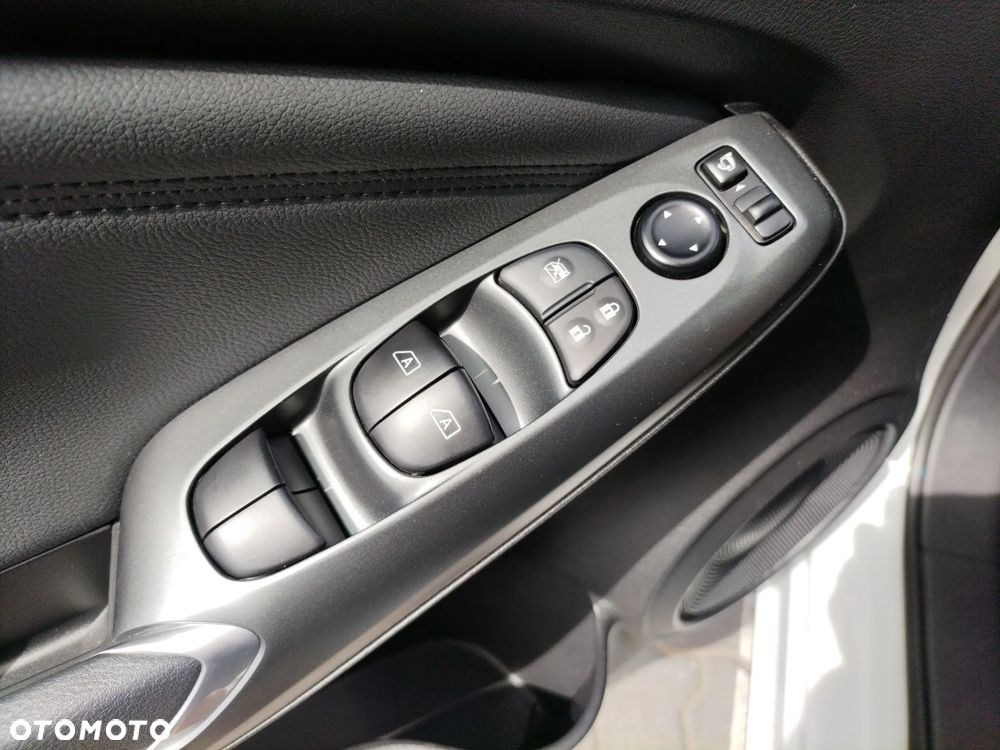 Nissan Juke 1.0 DIG-T N-Connecta DCT - 12