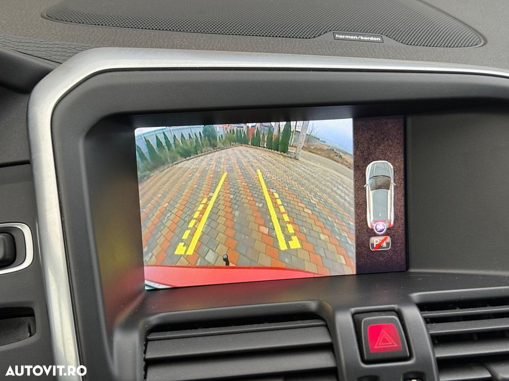 Volvo XC 60 D3 Geartronic Momentum - 22