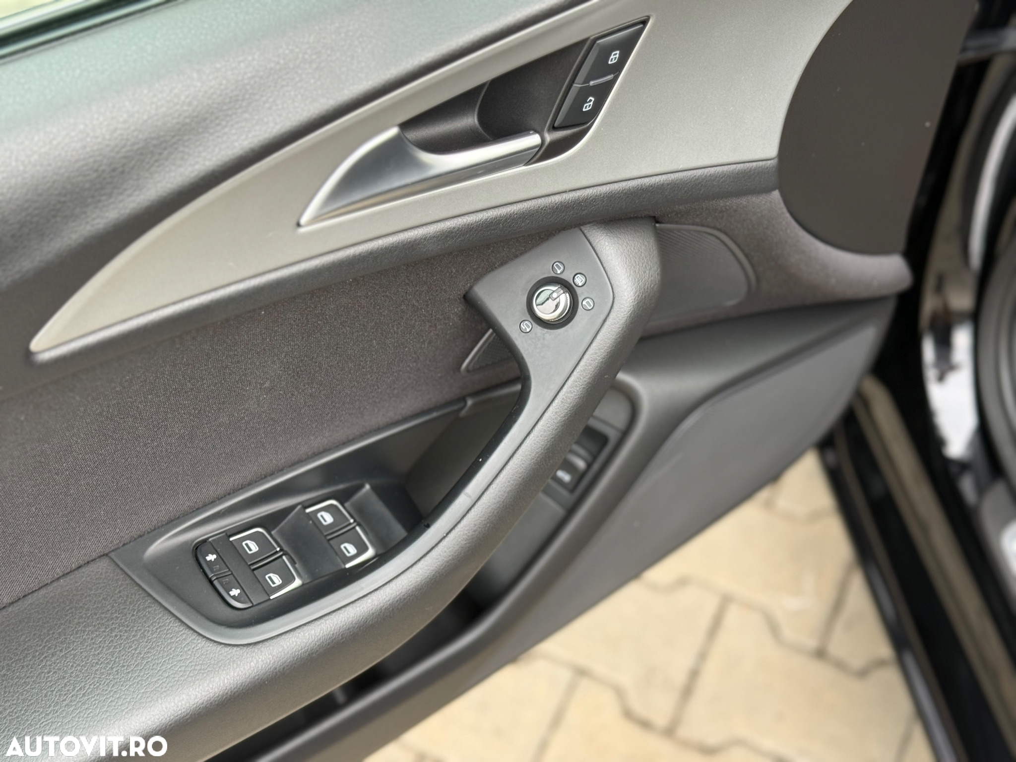 Audi A6 Avant 2.0 TDI Multitronic - 28