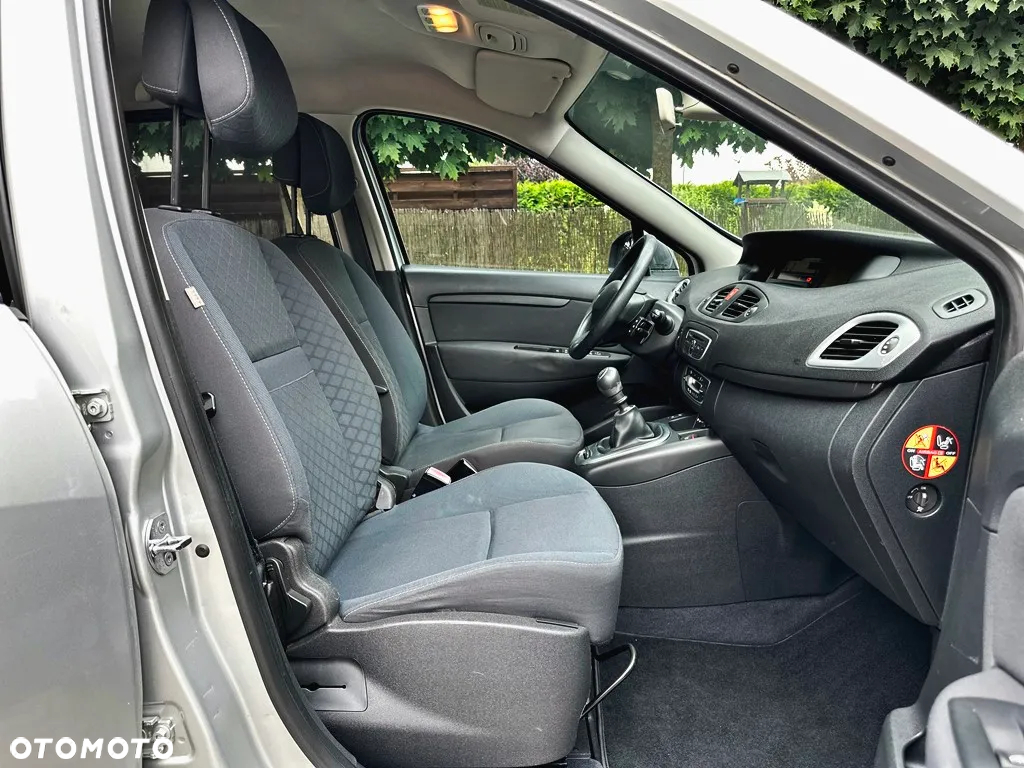 Renault Scenic 1.5 dCi Expression - 8