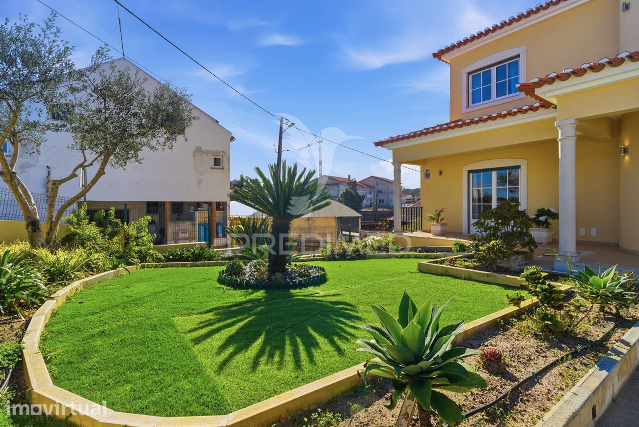 Moradia T5 como Nova com Piscina, Jardim e Garagem de 170 m² — Mira... - Grande imagem: 3/40