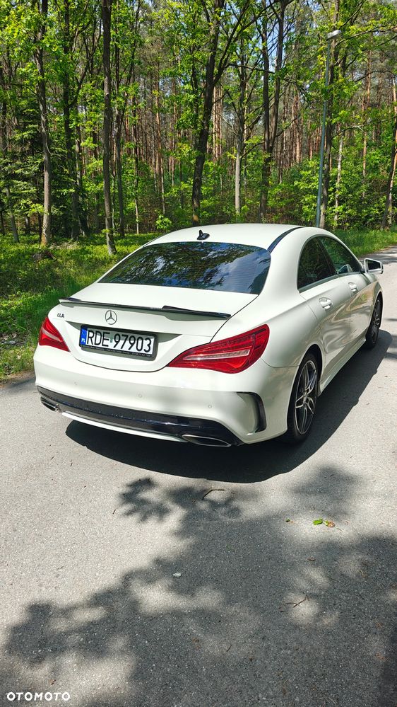 Mercedes-Benz CLA 180 7G-DCT AMG Line - 19