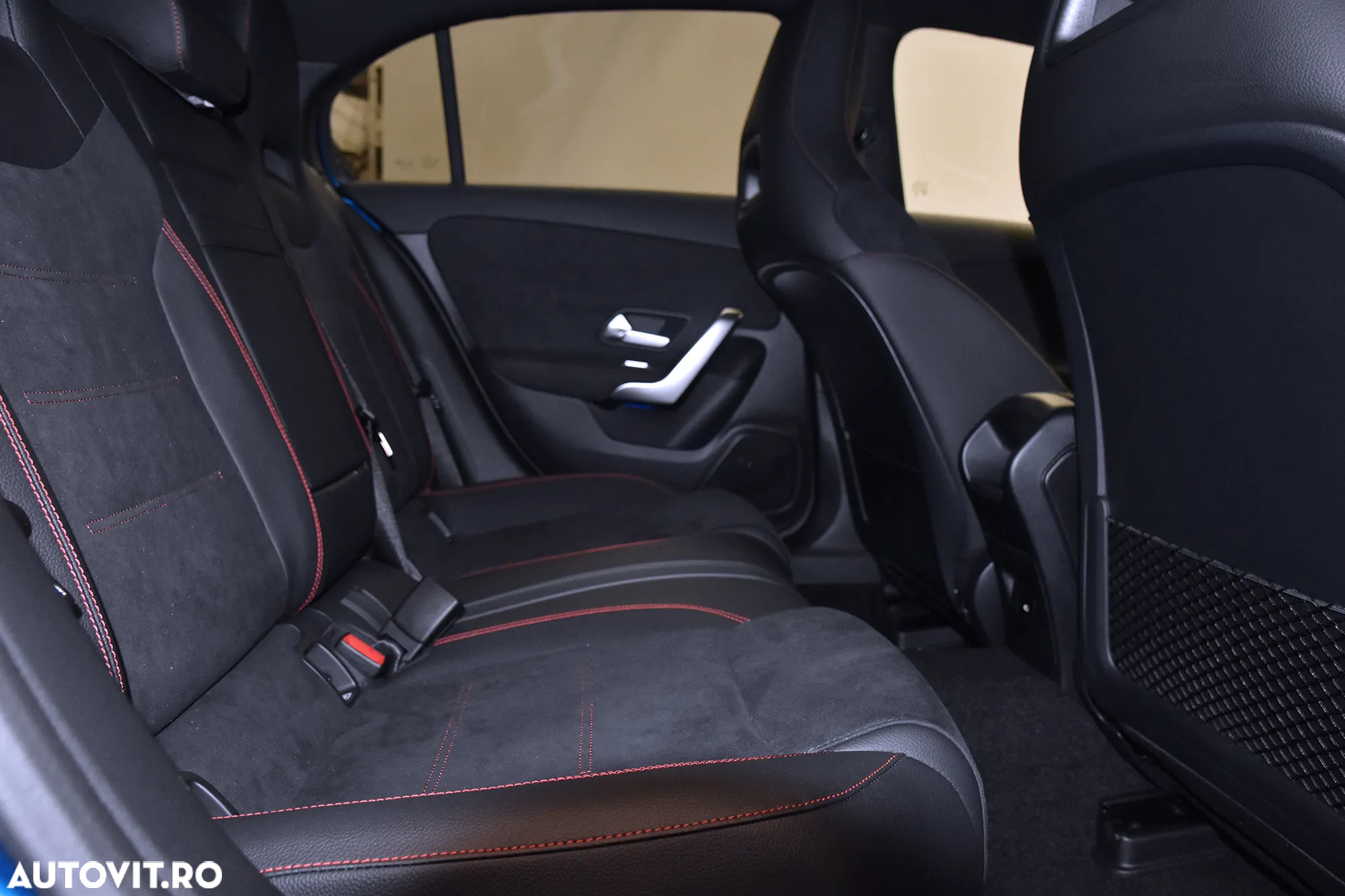 Mercedes-Benz A 180 MHEV 7G-DCT - 12